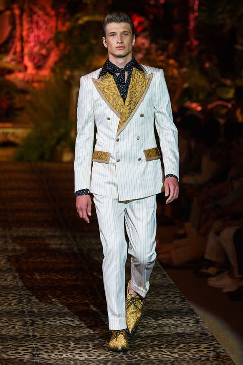 Dolce & Gabbana Spring 2020 Menswear Fashion Show